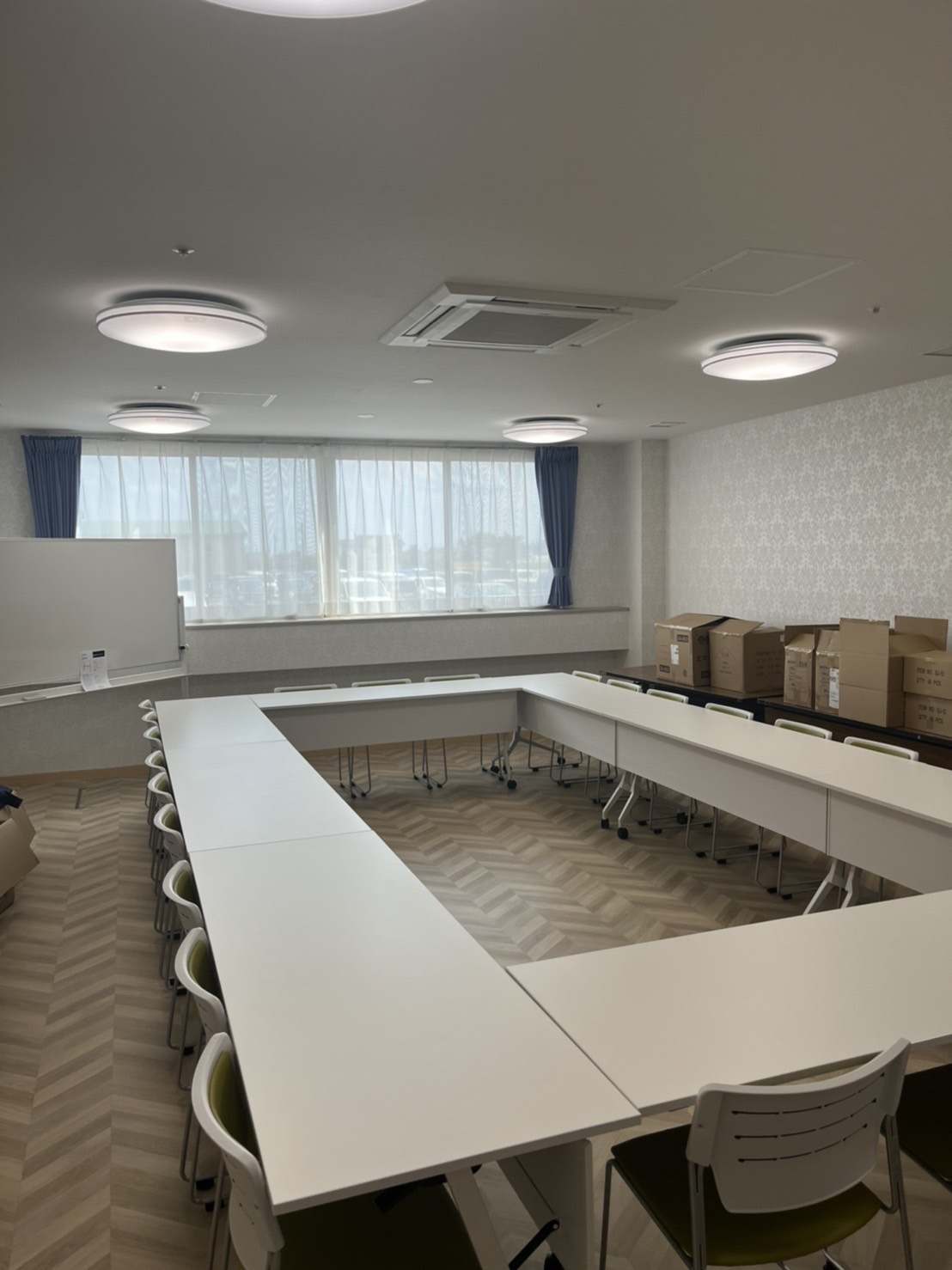 宇都宮介護医療医院新築電気設備工事施工写真