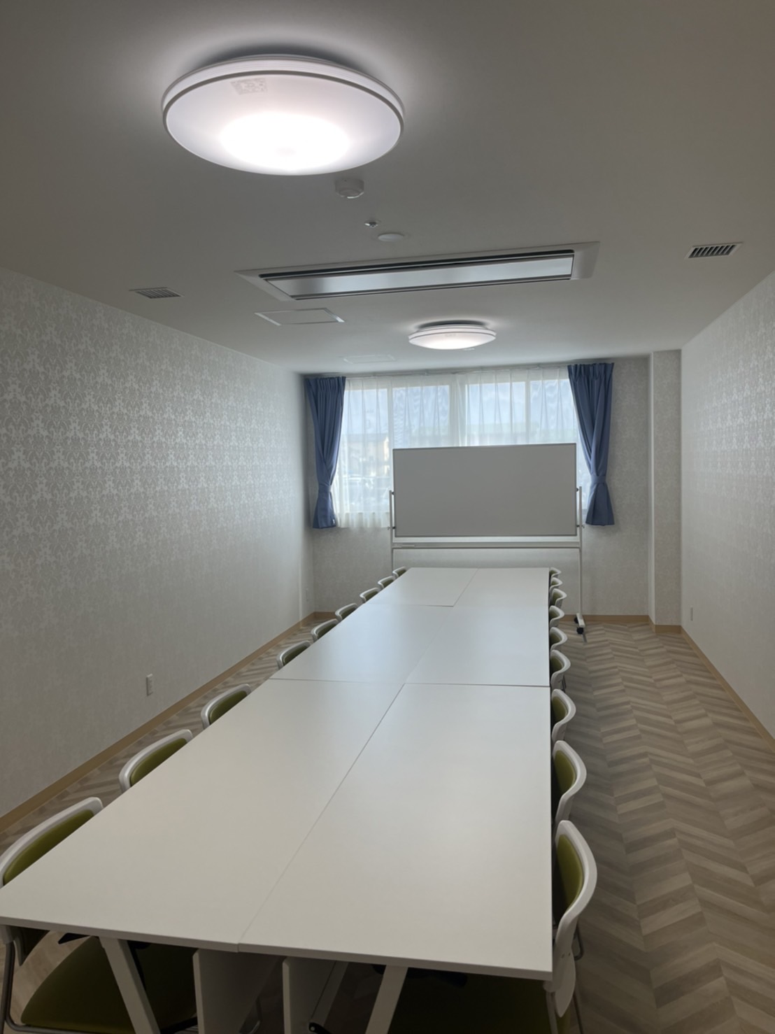 宇都宮介護医療医院新築電気設備工事施工写真
