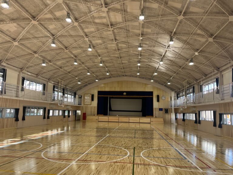 西原小学校屋内運動場長寿命化改修電気設備工事イメージ