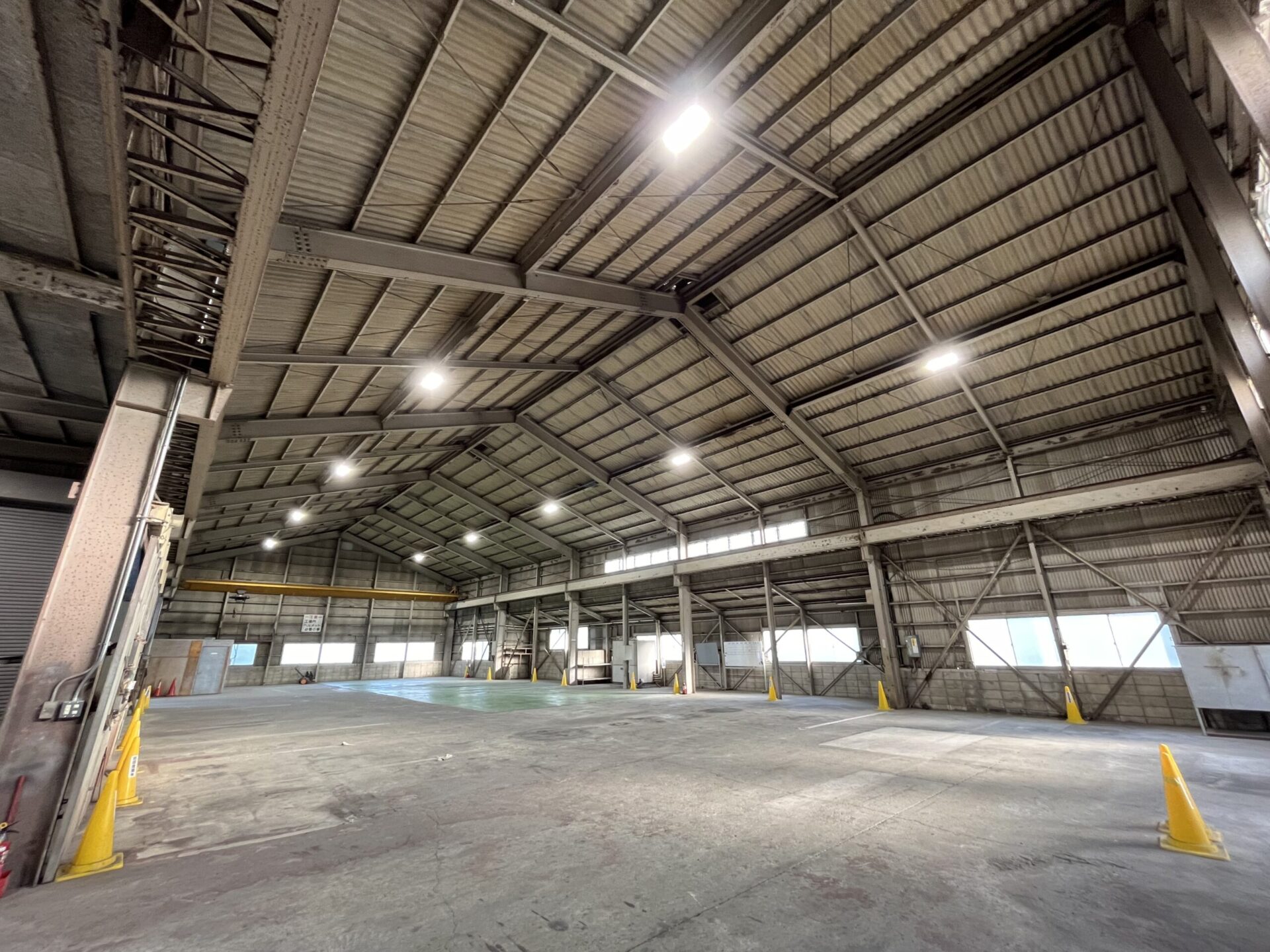 岩原産業㈱工場棟ＬＥＤ照明器具更新工事施工写真