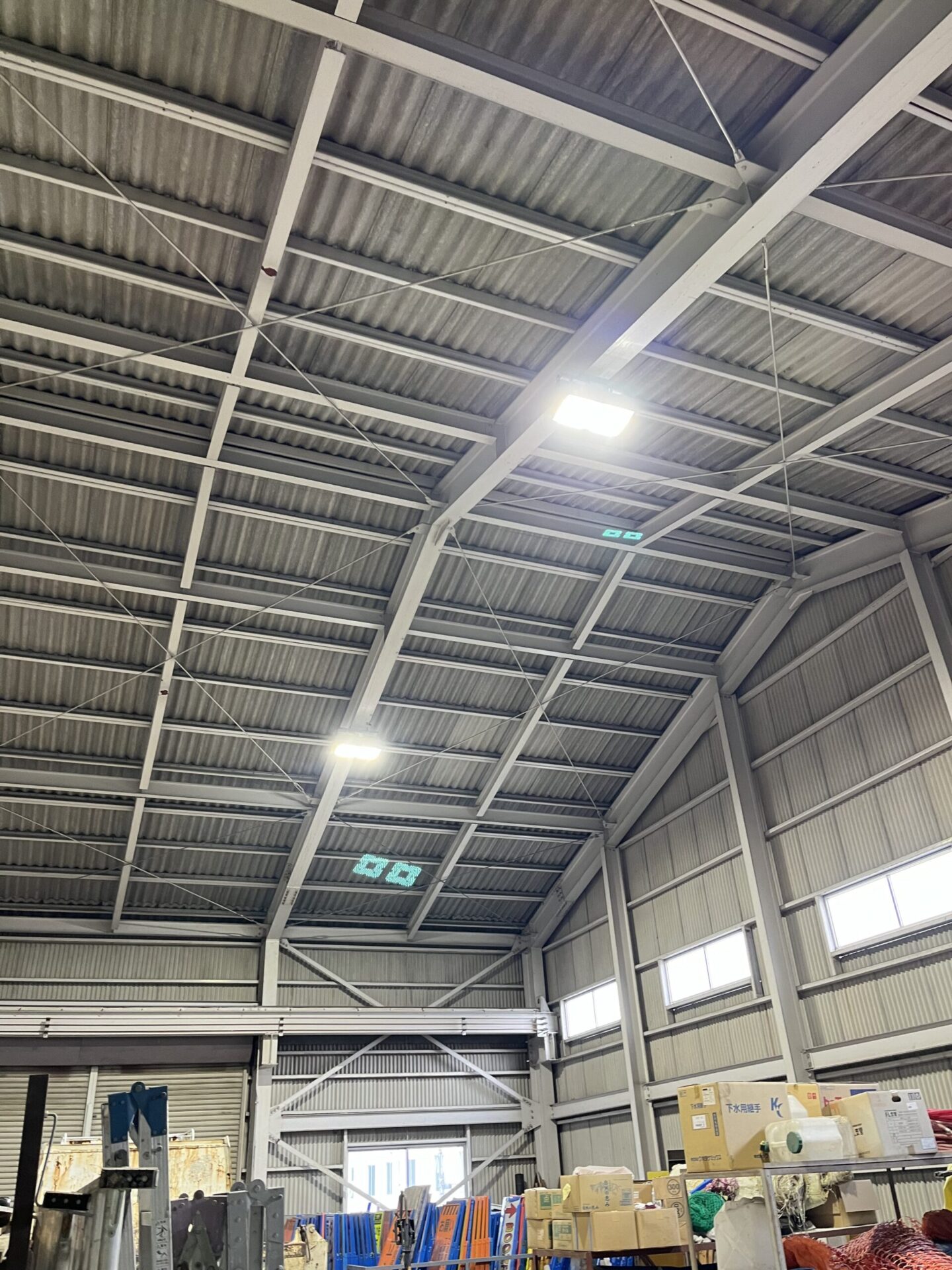 岩原産業㈱倉庫棟ＬＥＤ照明器具更新工事施工写真