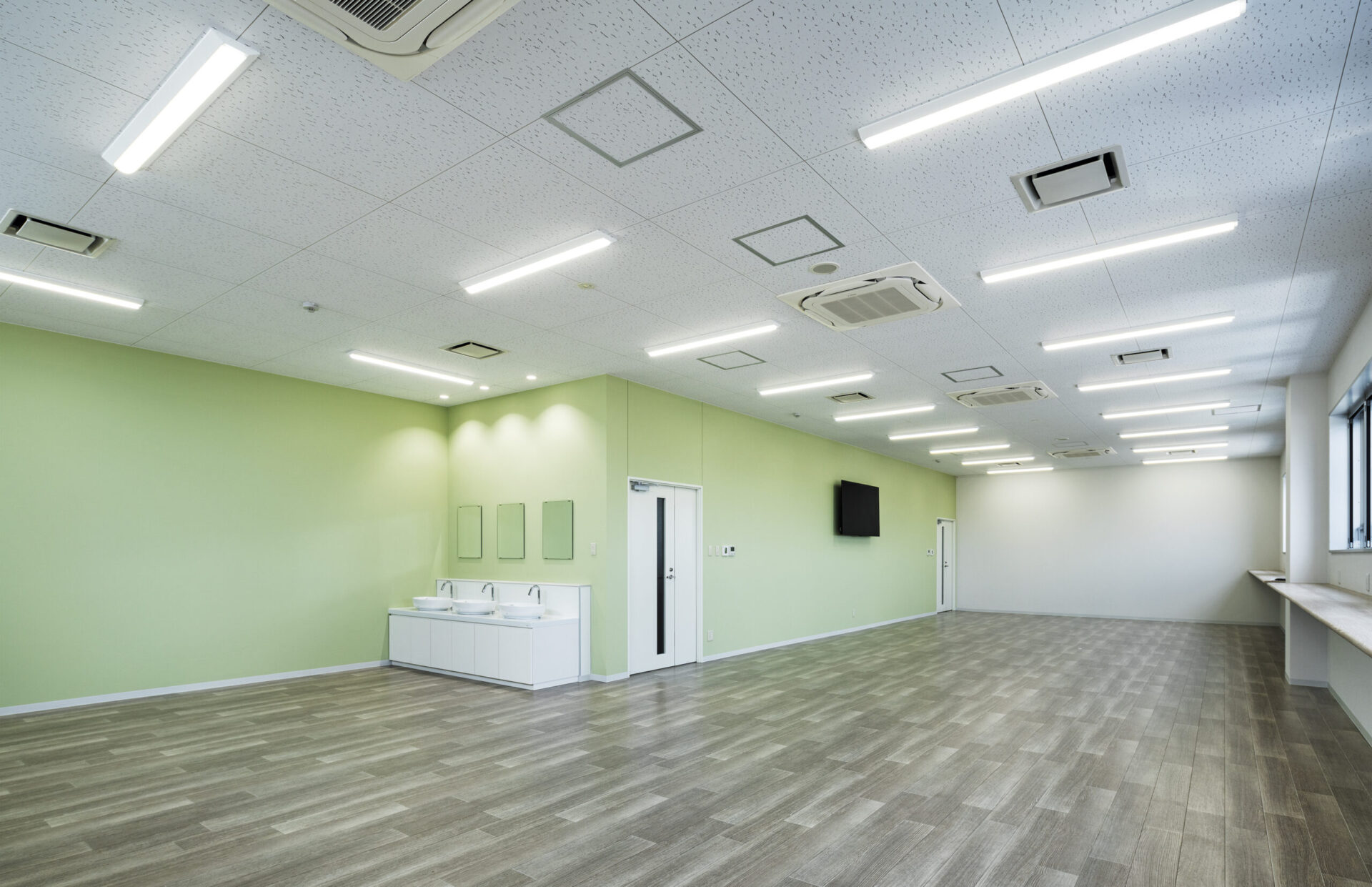 ㈱マカベ　スズキ工場新築電気設備工事施工写真
