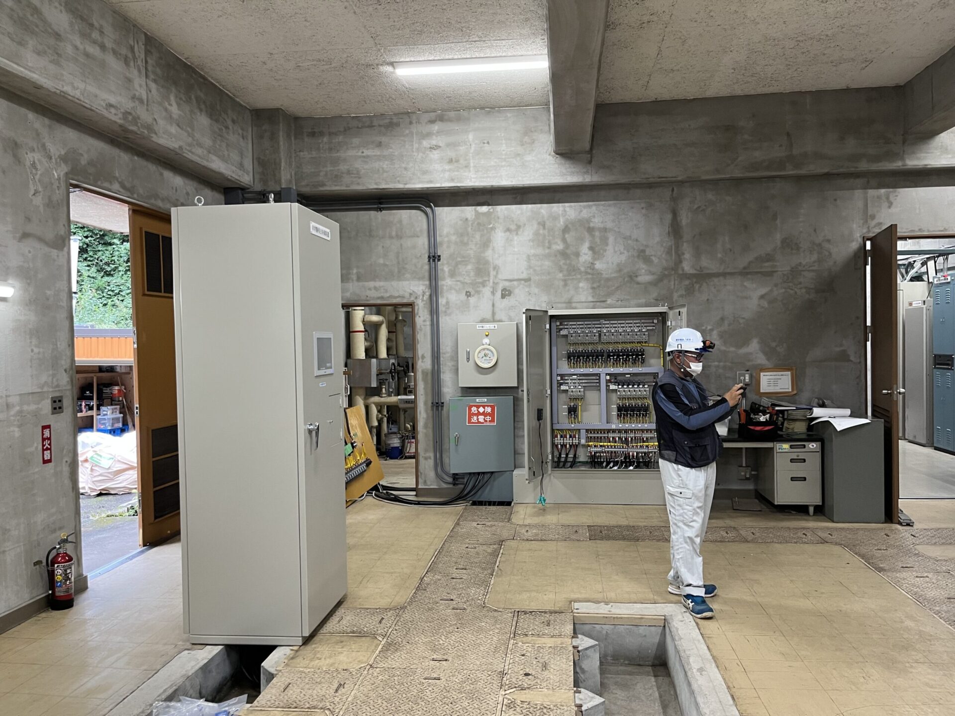 トンネル受配電設備更新工事その2施工写真