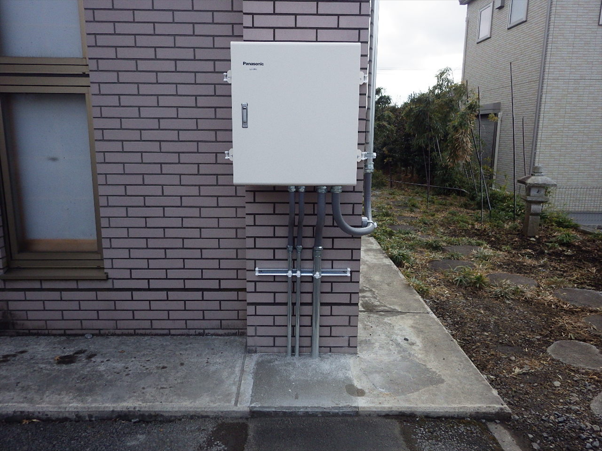 豊郷地区市民センター太陽光発電設備工事施工写真