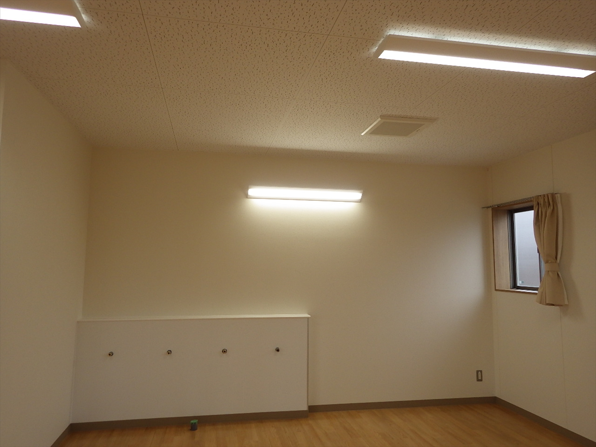 宝木小子どもの家新築電気設備工事（軽量鉄骨造2階建て）施工写真
