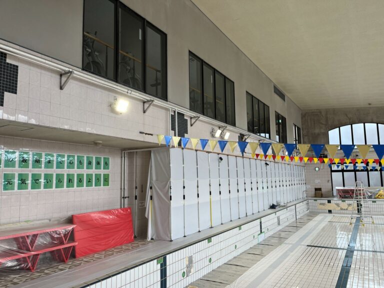 某スポーツクラブプール内ＬＥＤ照明器具更新工事イメージ